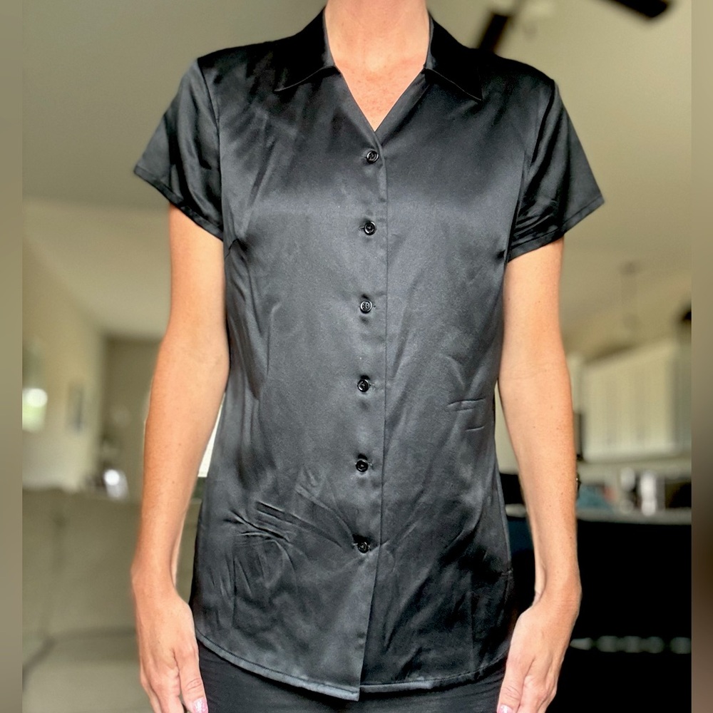 Lilysilk capped sleeve black button down blouse